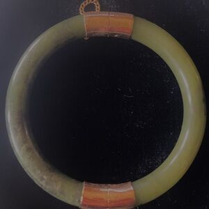 Jade bangle bracelet with slide clasp